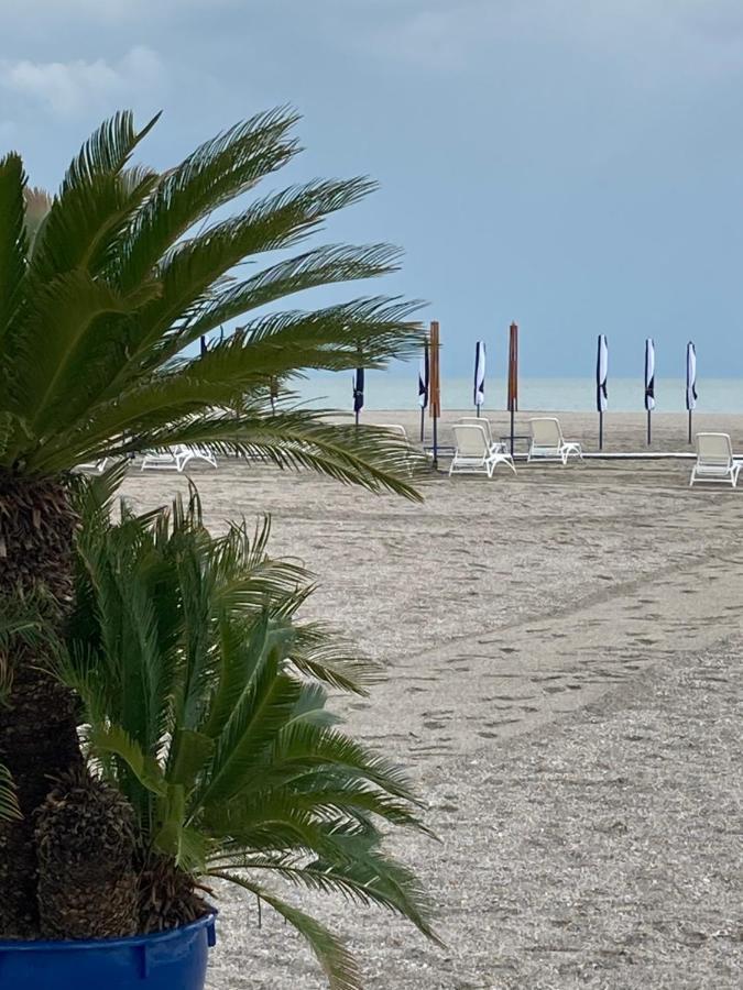 Vega Beach Apartment مامايا المظهر الخارجي الصورة